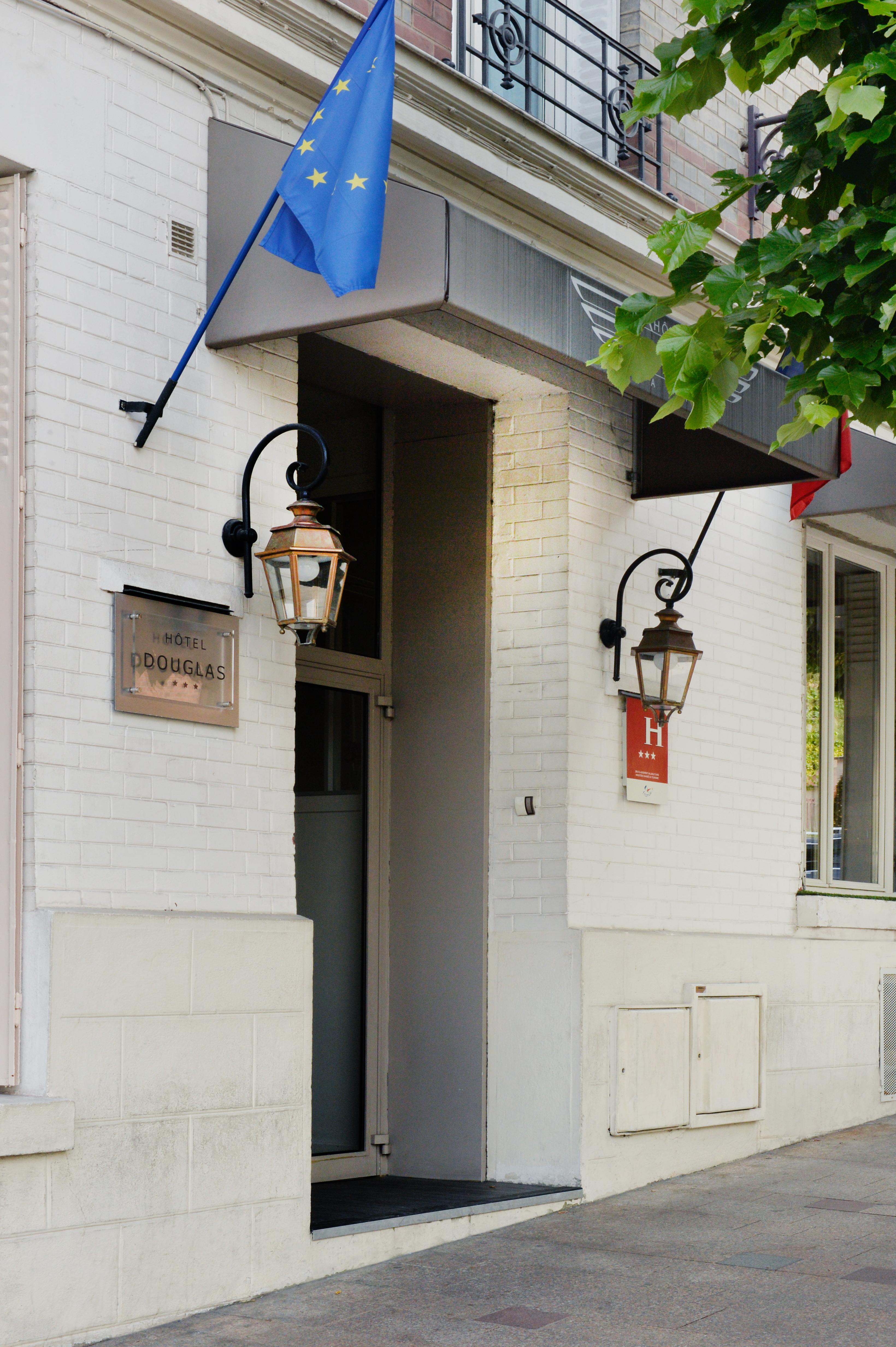 Hotel Douglas Puteaux Zewnętrze zdjęcie