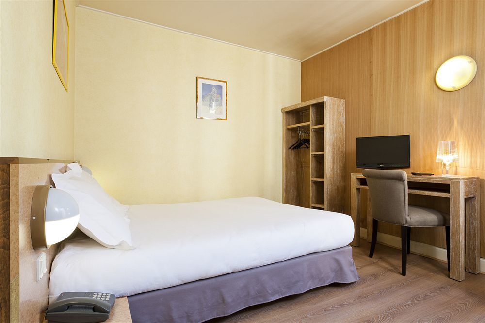 Hotel Douglas Puteaux Zewnętrze zdjęcie