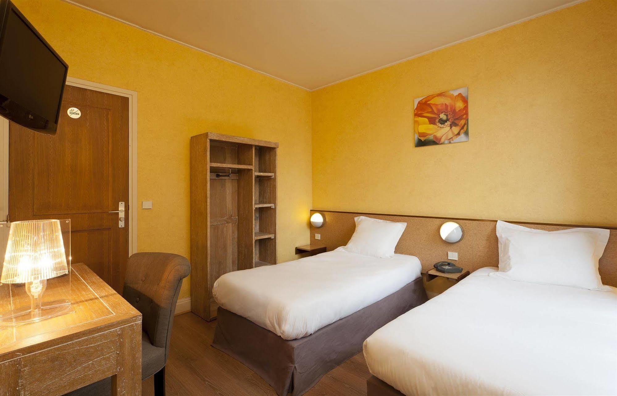 Hotel Douglas Puteaux Zewnętrze zdjęcie